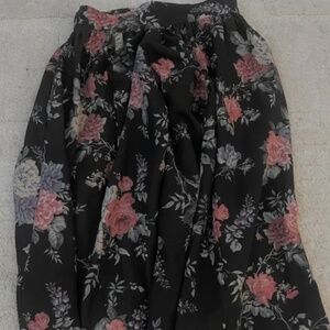 Vixen by Micheline Pitt Black Floral Swing Skirt | Skater Pin-Up Circle Red Blue